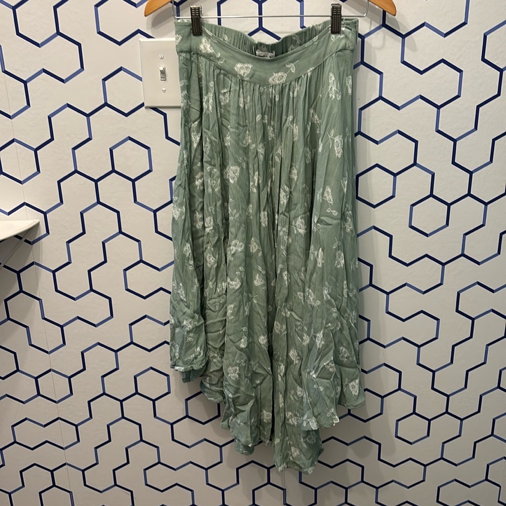 O'Neill Marni Floral Maxi Skirt in Basil Size Medium